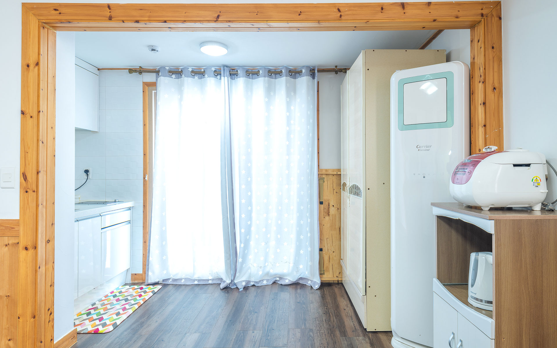 Home Page 01